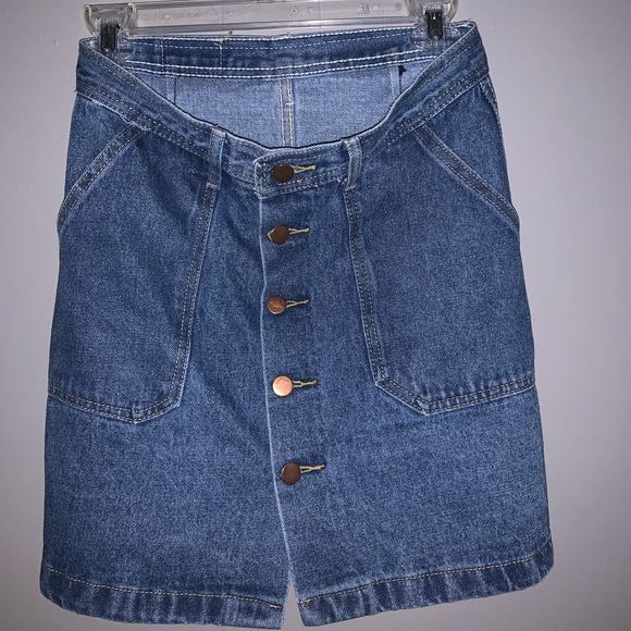 💗3 for $15💗 Button Up Denim Skirt - Picture 2 of 3